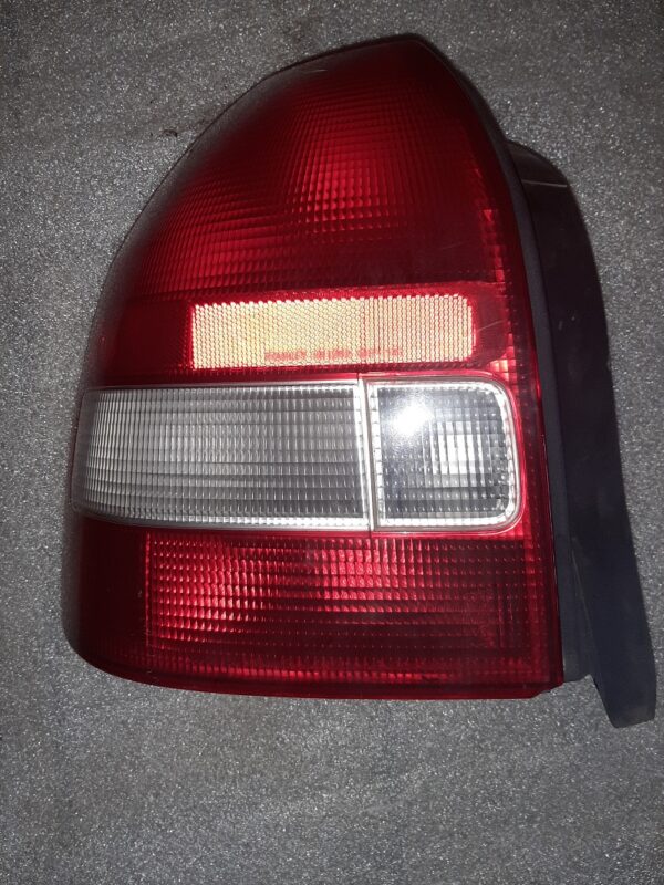 Heckleuchte links - Honda Civic EJ9