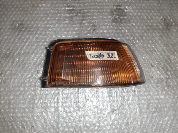 Blinker rechts - Mazda 323 BG