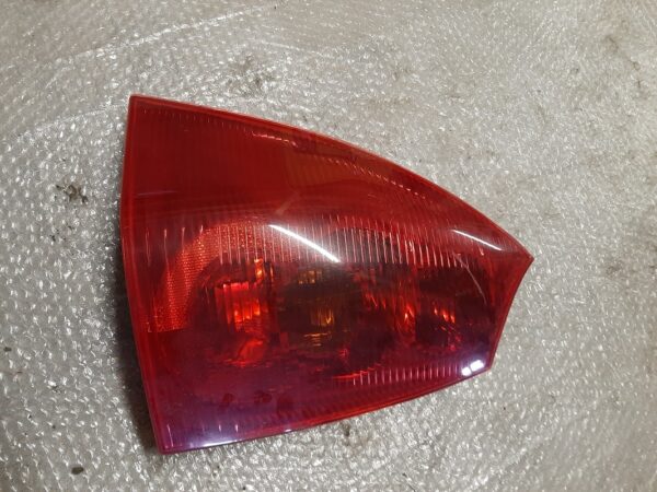 Rücklicht links - Peugeot 307 SW