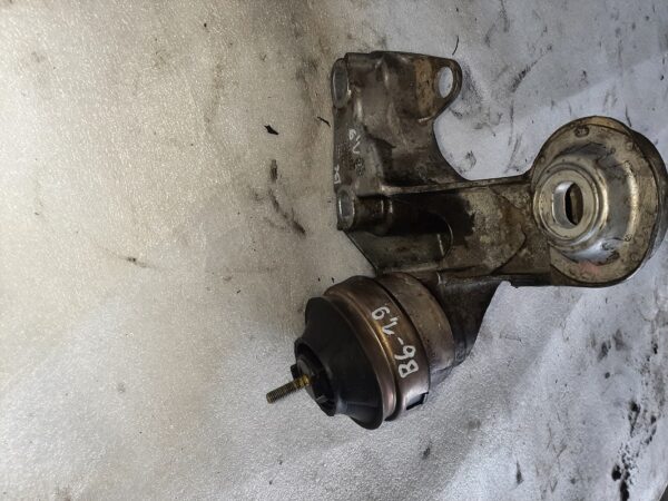 Motorhalter- Motorlager- Aggregatehalter - Audi A4 B6 – Bild 10