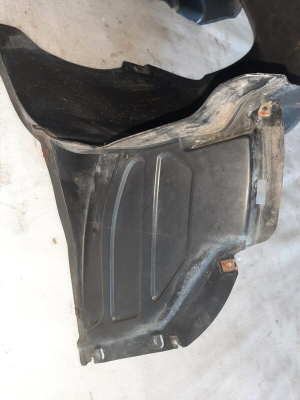 Radhausschale - 5J0809958 - Skoda Roomster – Bild 3