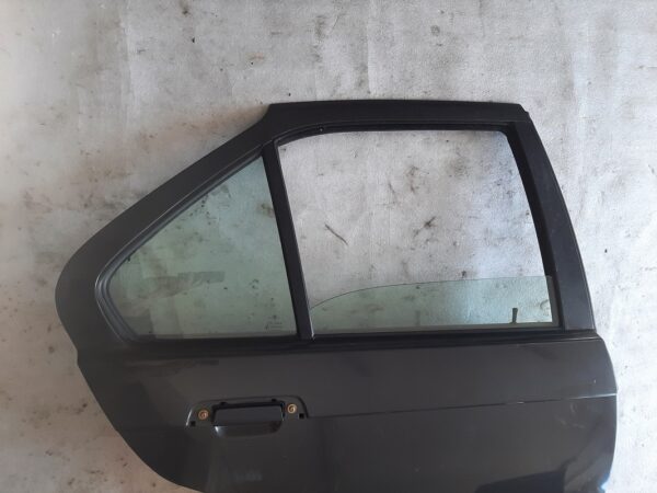 Tür re. hi. - BMW 3er E36 Limousine – Bild 2