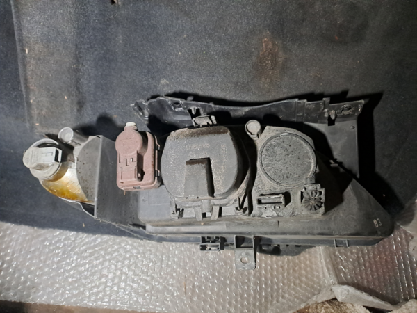Scheinwerfer links - Citroen Xsara N1 – Bild 3