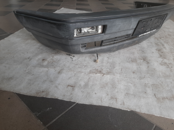 Stoßstange vorne - VW Passat 32b/B2 1985-1988 – Bild 2