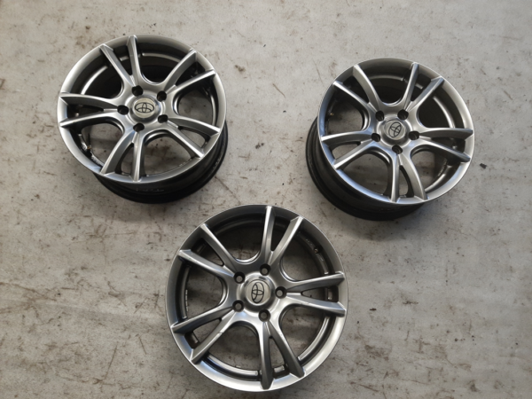 3 Stk. 5x114,3 Alufelgen