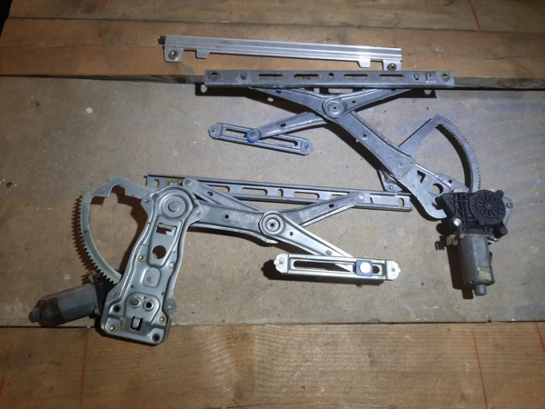 diverse Teile für Mercedes Benz SLK R170 – Bild 43