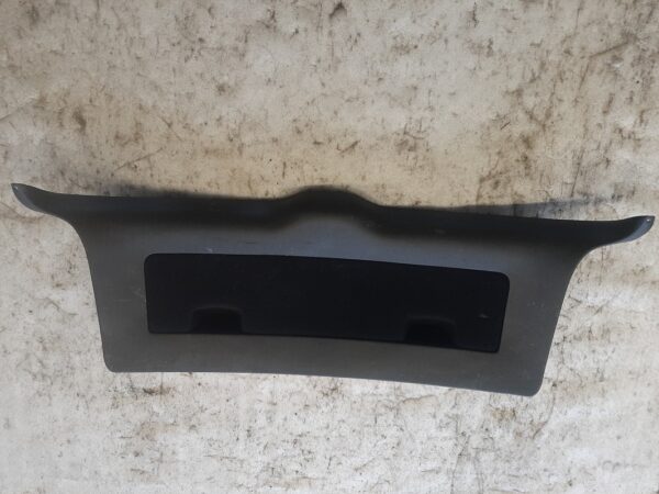 Kofferraumdeckel-Verkleidung schwarz - VW Passat 3B/3BG – Bild 2