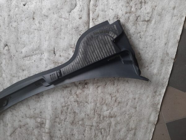 Wasserkastenabdeckung - 1Z1819415F- Skoda Octavia – Bild 2