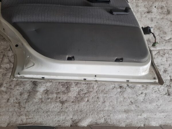 Tür links hinten - VW Passat 35i – Bild 6