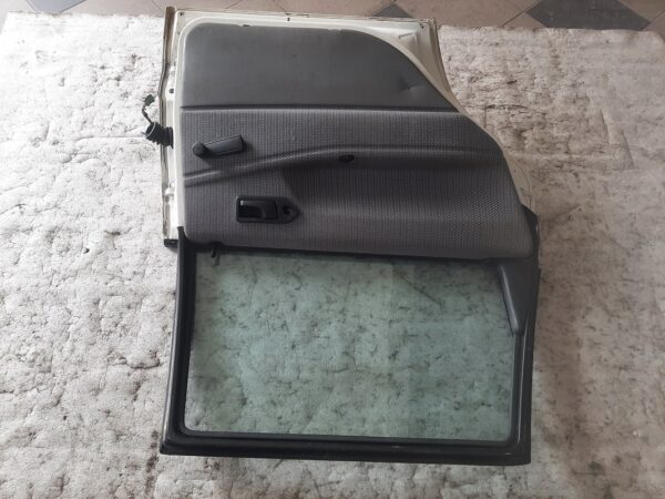 Tür links hinten - VW Passat 35i – Bild 9