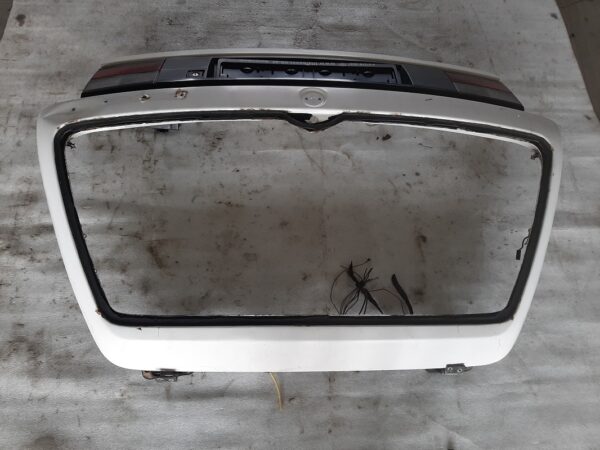 Heckklappe/Kofferraumdeckel - VW Passat 35i – Bild 4
