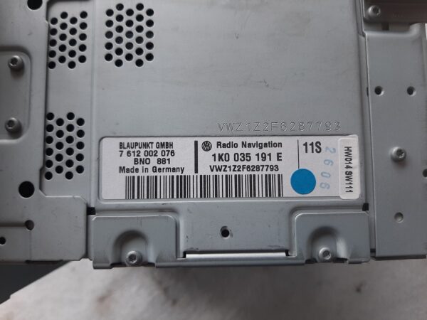 Radio mit Navigation - VW Golf V, Touran – Bild 4