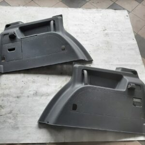 Seitenverkleidung Kofferraum - VW Touran 7-Sitzer