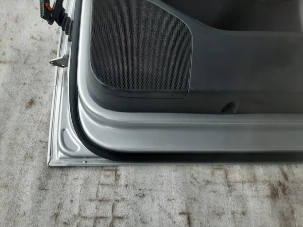 Tür rechts vorne - VW Touran 1T – Bild 6