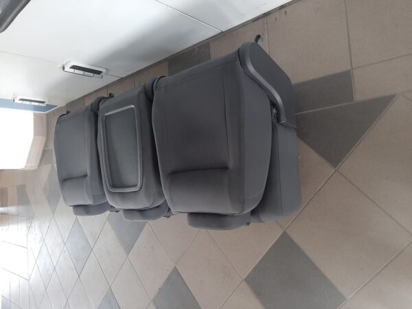 Sitze hinten - VW Touran 1T 5-Sitzer – Bild 4