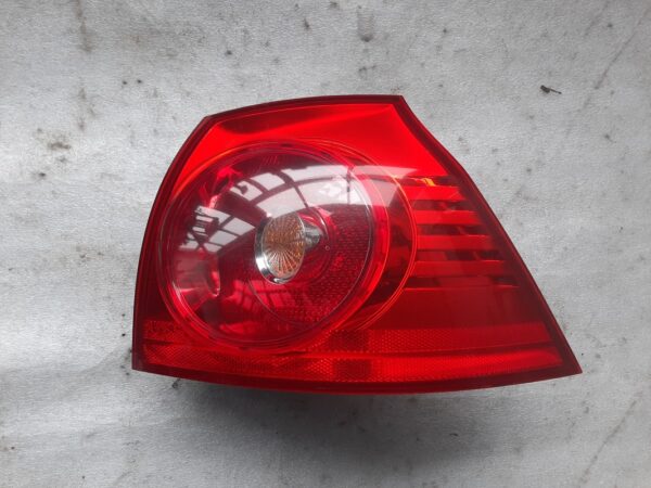 Rücklicht re. hi. - VW Golf V 5-Türer