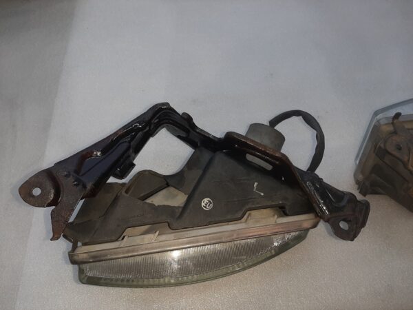 Nebelscheinwerfer incl. Halter - Toyota Celica T18 4WD Turbo – Bild 3