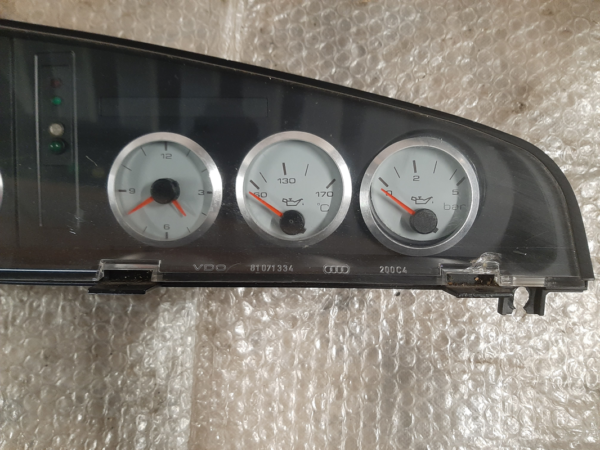 Tachoeinheit/Kombiinstrument - Audi 100 C4 – Bild 2