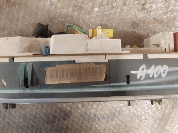 Tachoeinheit/Kombiinstrument - Audi 100 C4 – Bild 6