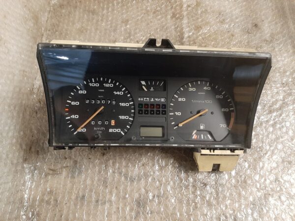 Tachoeinheit/Kombiinstrument - VW Golf II