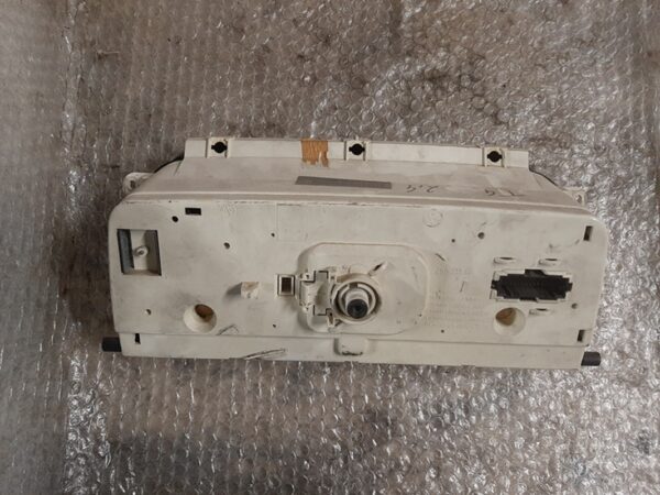 Tachoeinheit/Kombiinstrument - VW T4 – Bild 3
