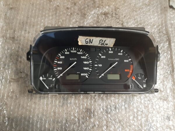 Tachoeinheit/Kombiinstrument - VW Polo 6N