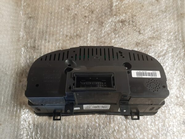Tachoeinheit/Kombiinstrument - VW Golf V Plus – Bild 3