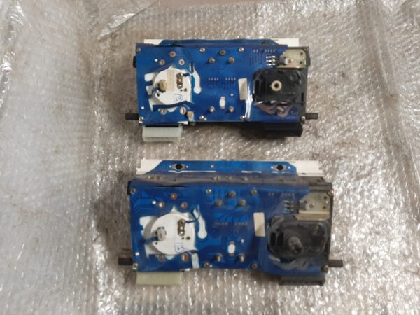 Tachoeinheit/Kombiinstrument - VW Golf II, Jetta II – Bild 4