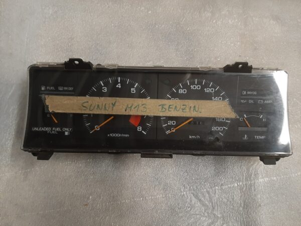 Tachoeinheit/Kombiinstrument - Nissan Sunny N13 Benzin