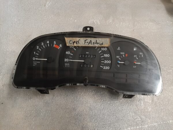 Tachoeinheit/Kombiinstrument - Opel Astra F