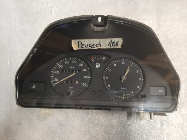 Tachoeinheit/Kombiinstrument - Peugeot 106