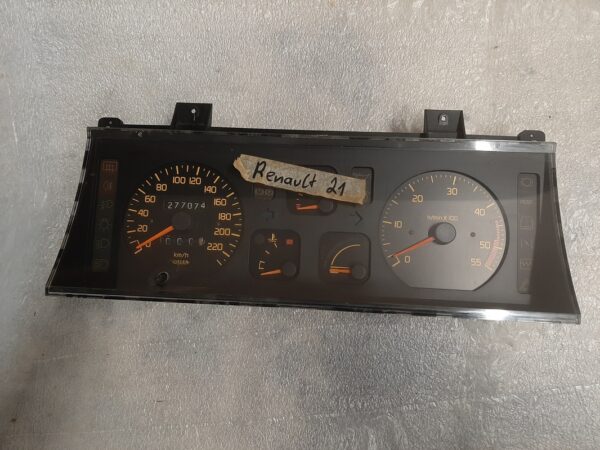 Tachoeinheit/Kombiinstrument - Renault 21