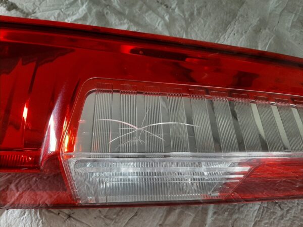 Rücklicht li. - Renault Master 3 2019 – Bild 2