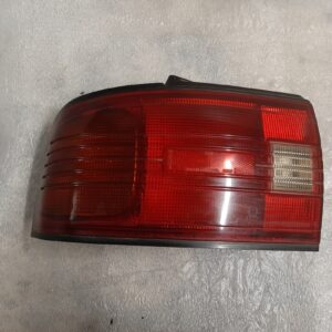 Rücklicht re. - Mitsubishi Galant E32A