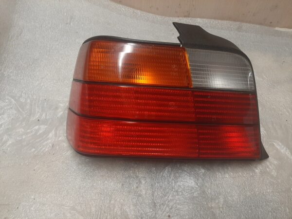 Rücklicht li. - BMW 3er E36